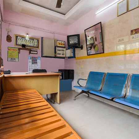 Hotel O K.S.Lodge Tribhuvanam Luaran gambar