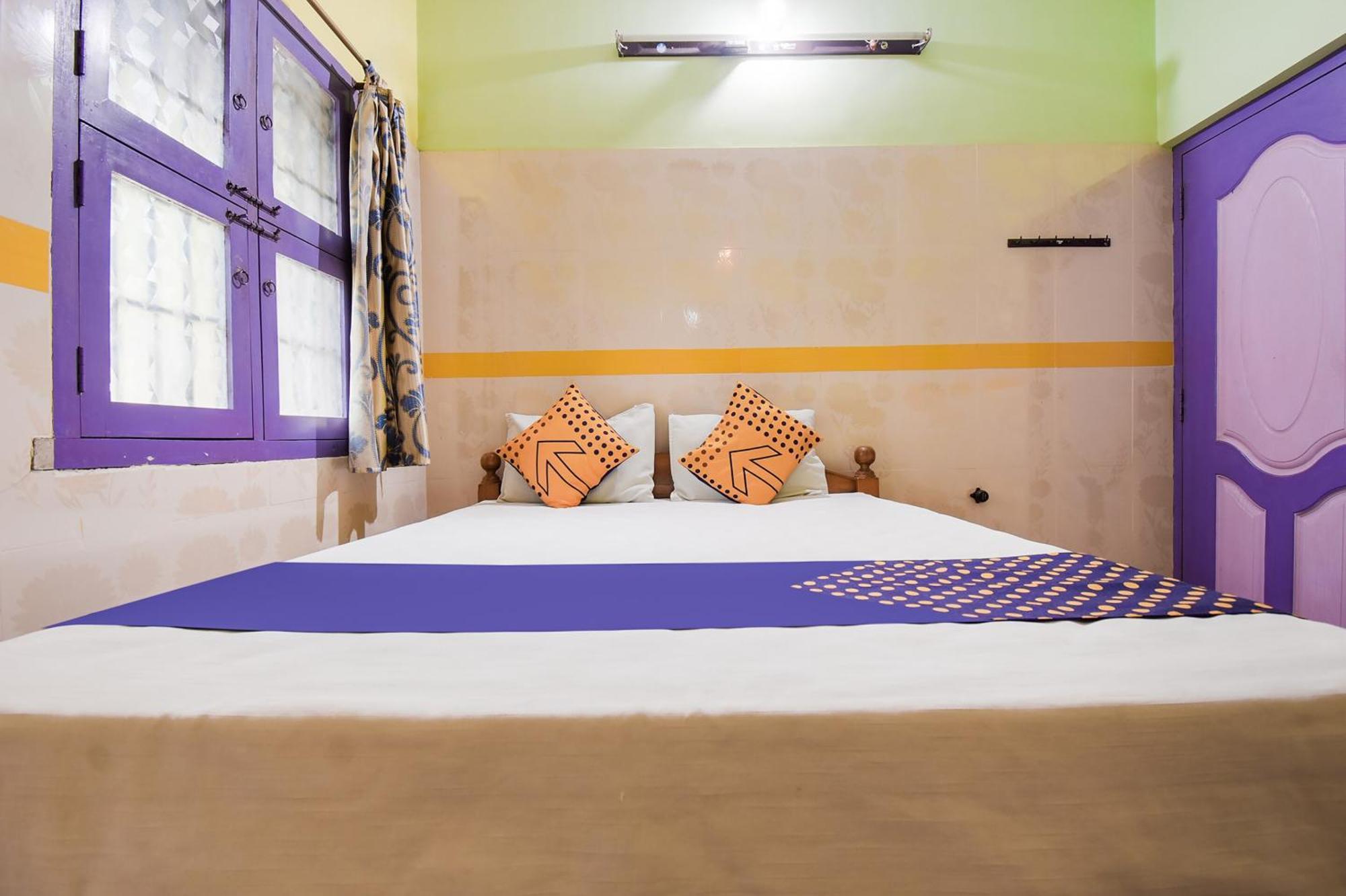 Hotel O K.S.Lodge Tribhuvanam Luaran gambar